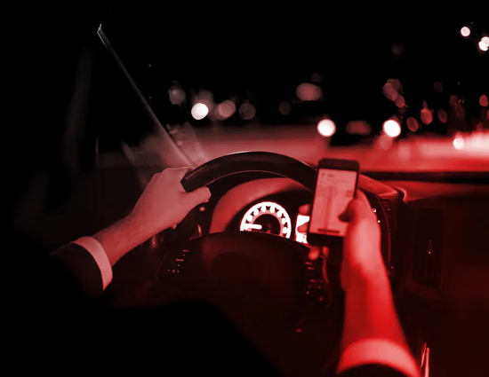 distracted_driving_1440x780